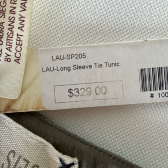 Laura Siegel luxury blouse size Small NWT - Picture 8 of 8